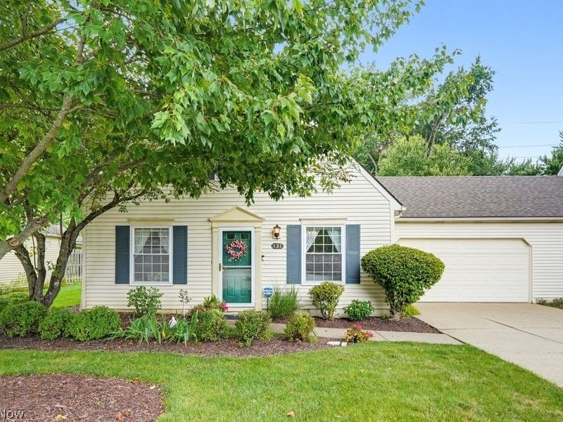 131 Marwyck Place Lane, Northfield Center, OH 44067 Photo 2