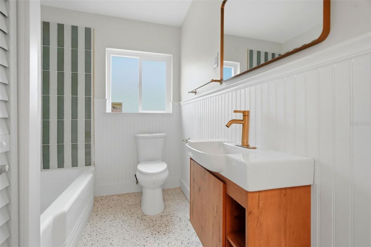 15814 3rd Street E, Redington Beach, FL 33708 Photo