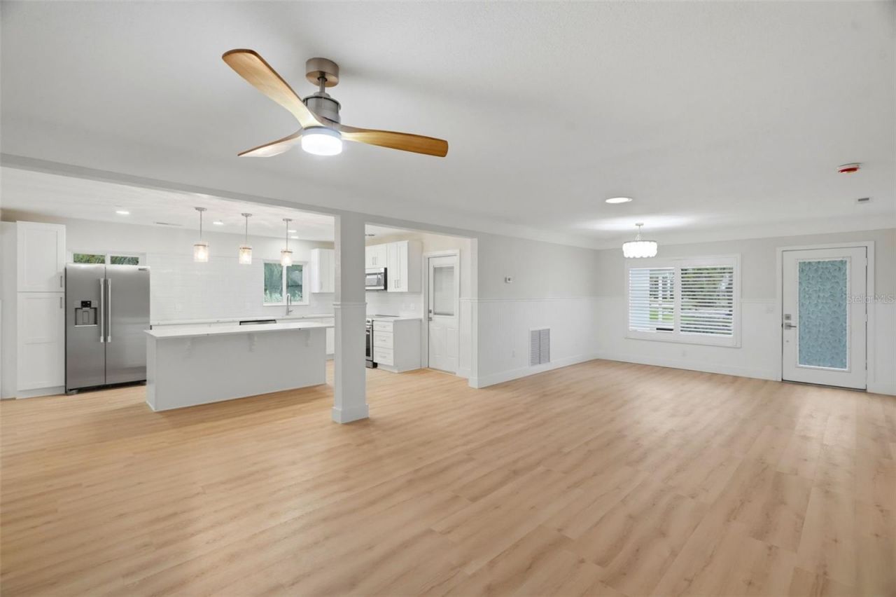 15814 3rd Street E, Redington Beach, FL 33708 Photo