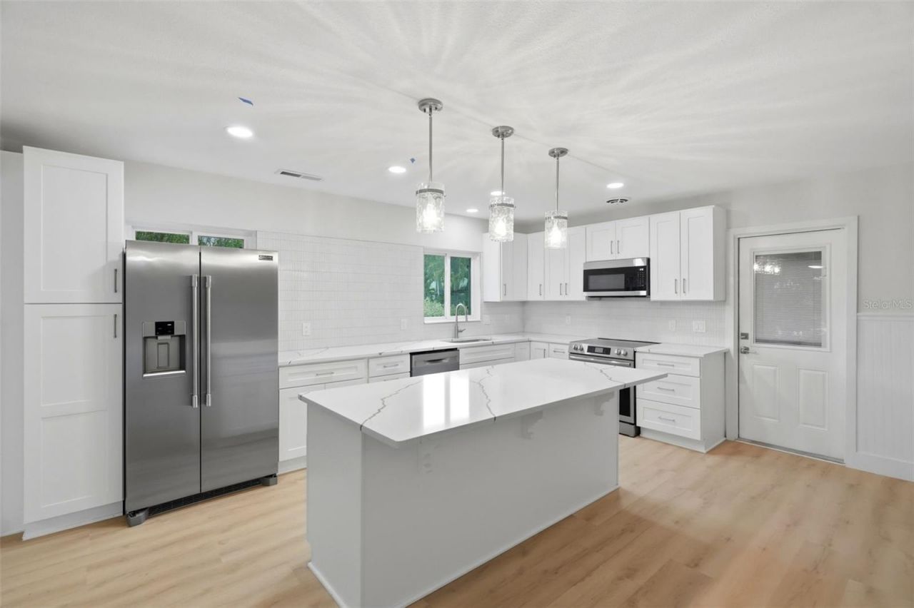 15814 3rd Street E, Redington Beach, FL 33708 Photo