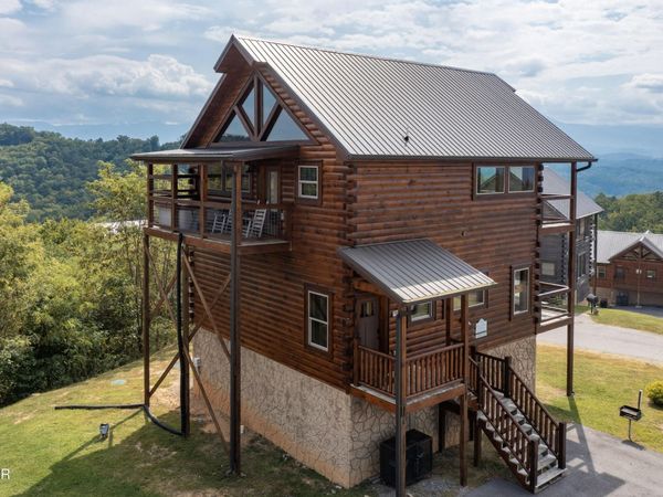 2032 Starr Crest Drive Drive , Sevierville, TN 37876