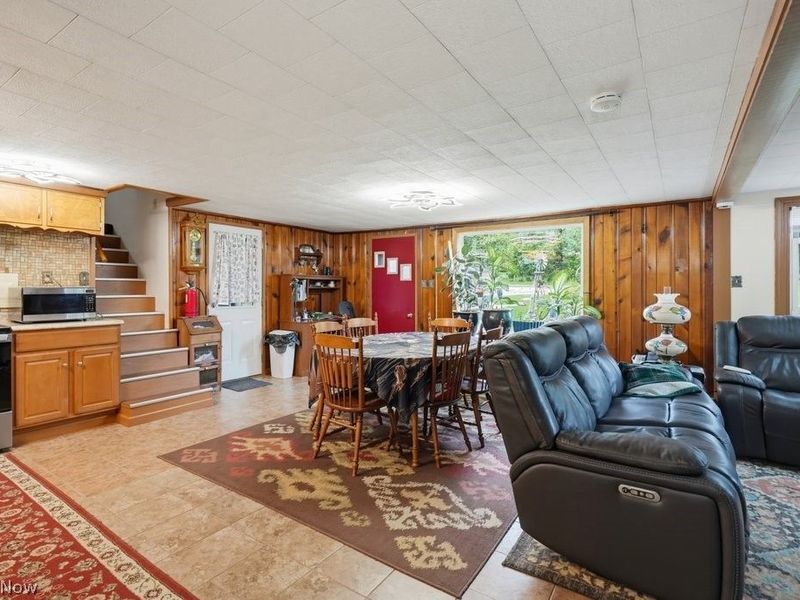 2072 Hilltop Drive, Carrollton, OH 44615 Photo 7
