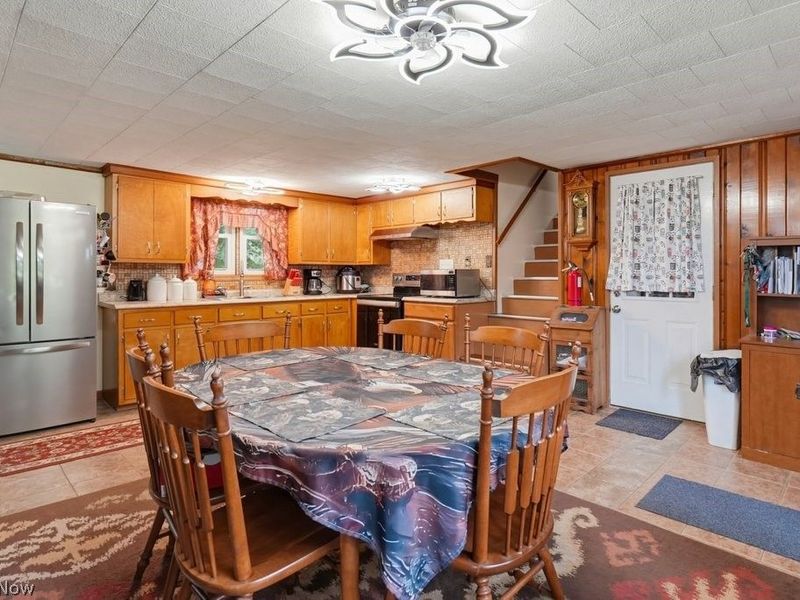 2072 Hilltop Drive, Carrollton, OH 44615 Photo 8