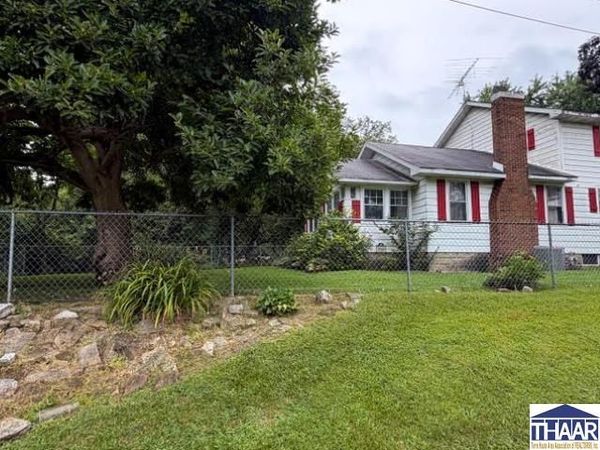 962 S Leslie Place, West Terre Haute, IN 47885