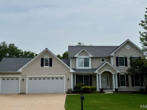 4734 Briarcroft Drive , St Charles, MO 63304