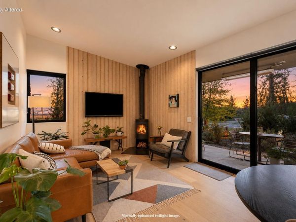 632 N Sisters Woodlands Way, Unit #20, Sisters, OR 97759