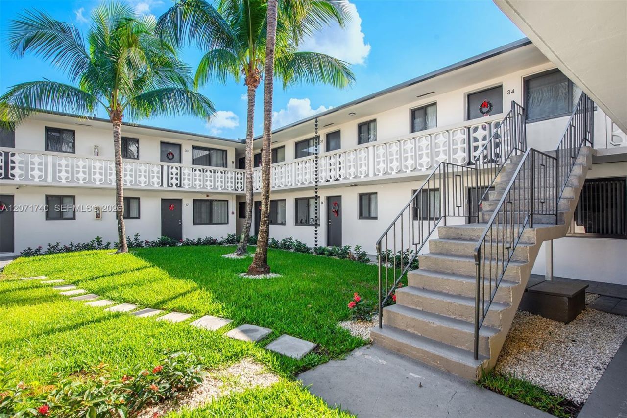 1330 W 29th St , Unit 36, Hialeah, FL 33012 Photo
