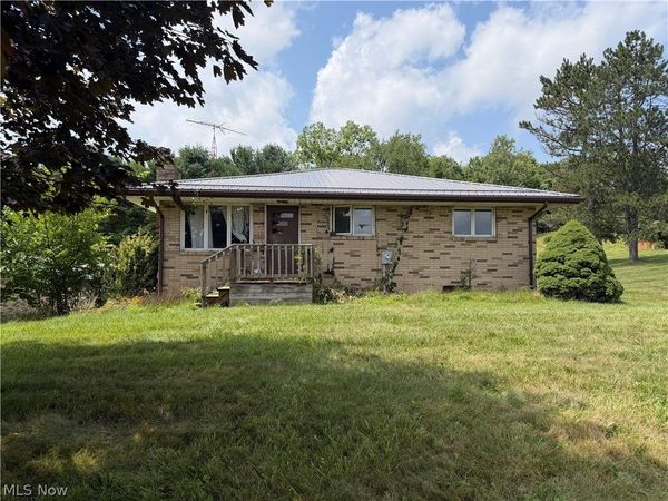 3246 Tabor Ridge Road NE, Mineral City, OH 44656