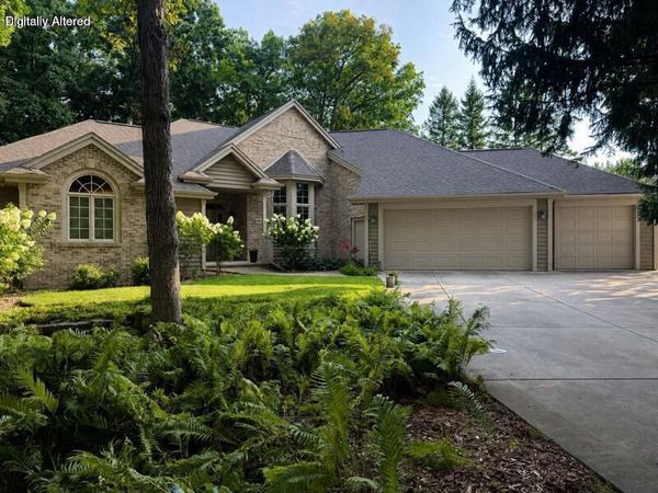 404 Ledgewood DRIVE, Fond Du Lac, WI 54937