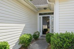 526 Waverly Loop photo 4
