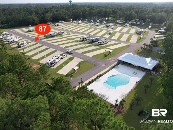 19558 County Road 8, Unit 87, Gulf Shores, AL 36542