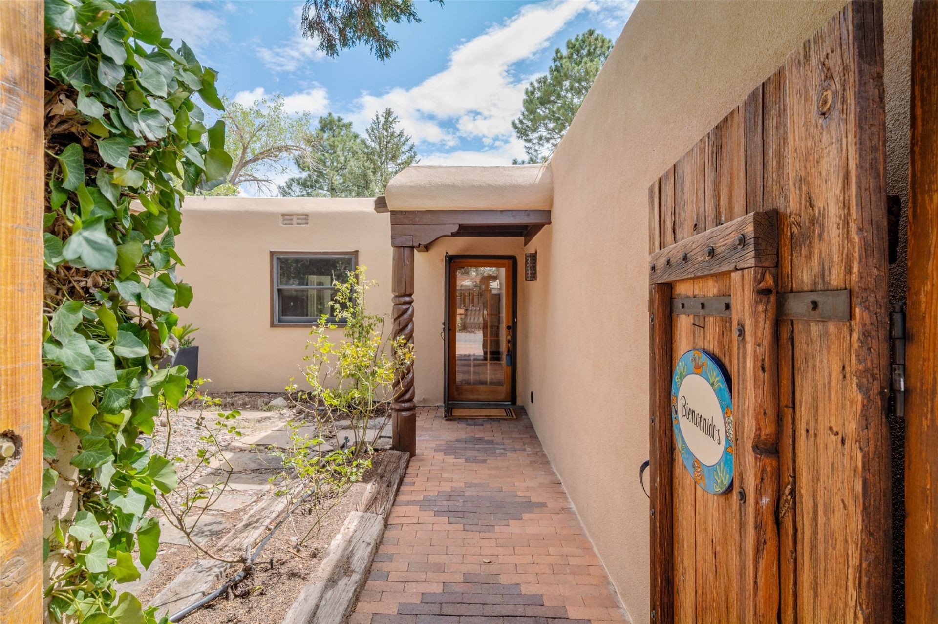 3000 Plaza Blanca, Santa Fe, NM 87507 Main Photo