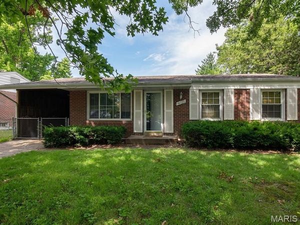 10725 Alliance Drive , Dellwood, MO 63136