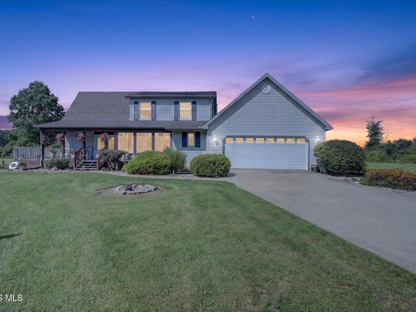 3750 N Stange Road, Graytown, OH 43432