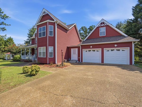 6714 Flagcrest Drive, Ooltewah, TN 37363