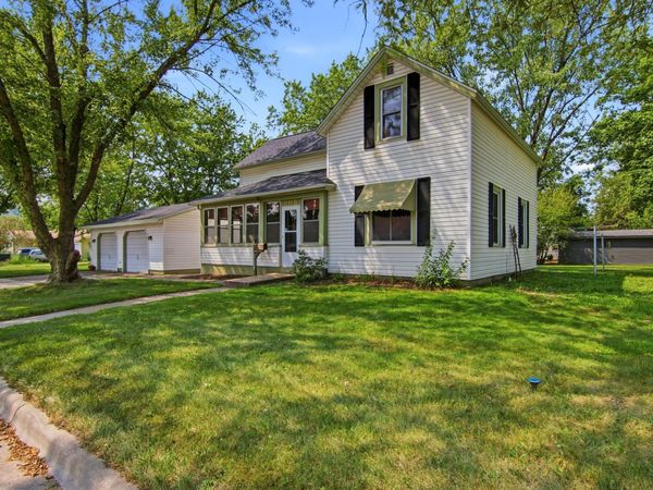 808 Bailey Avenue, Wabasha, MN 55981