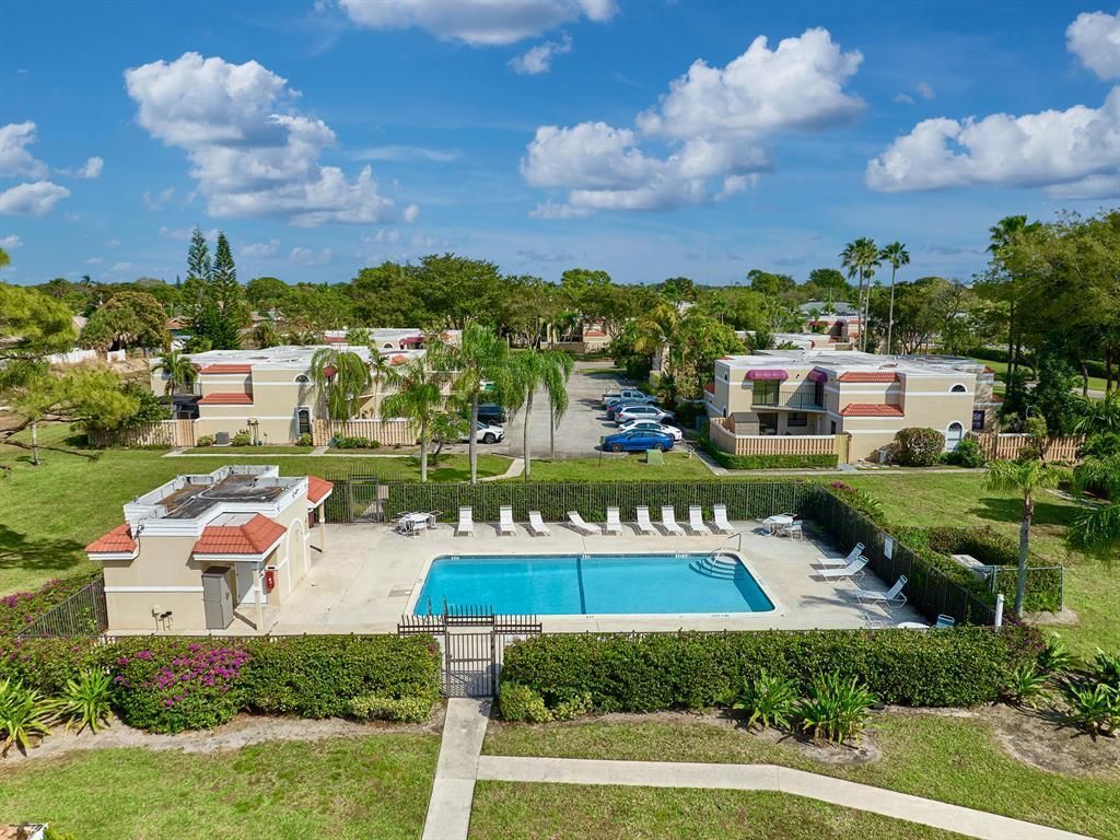 3725 Village Drive, Unit D, Delray Beach, FL 33445 Photo