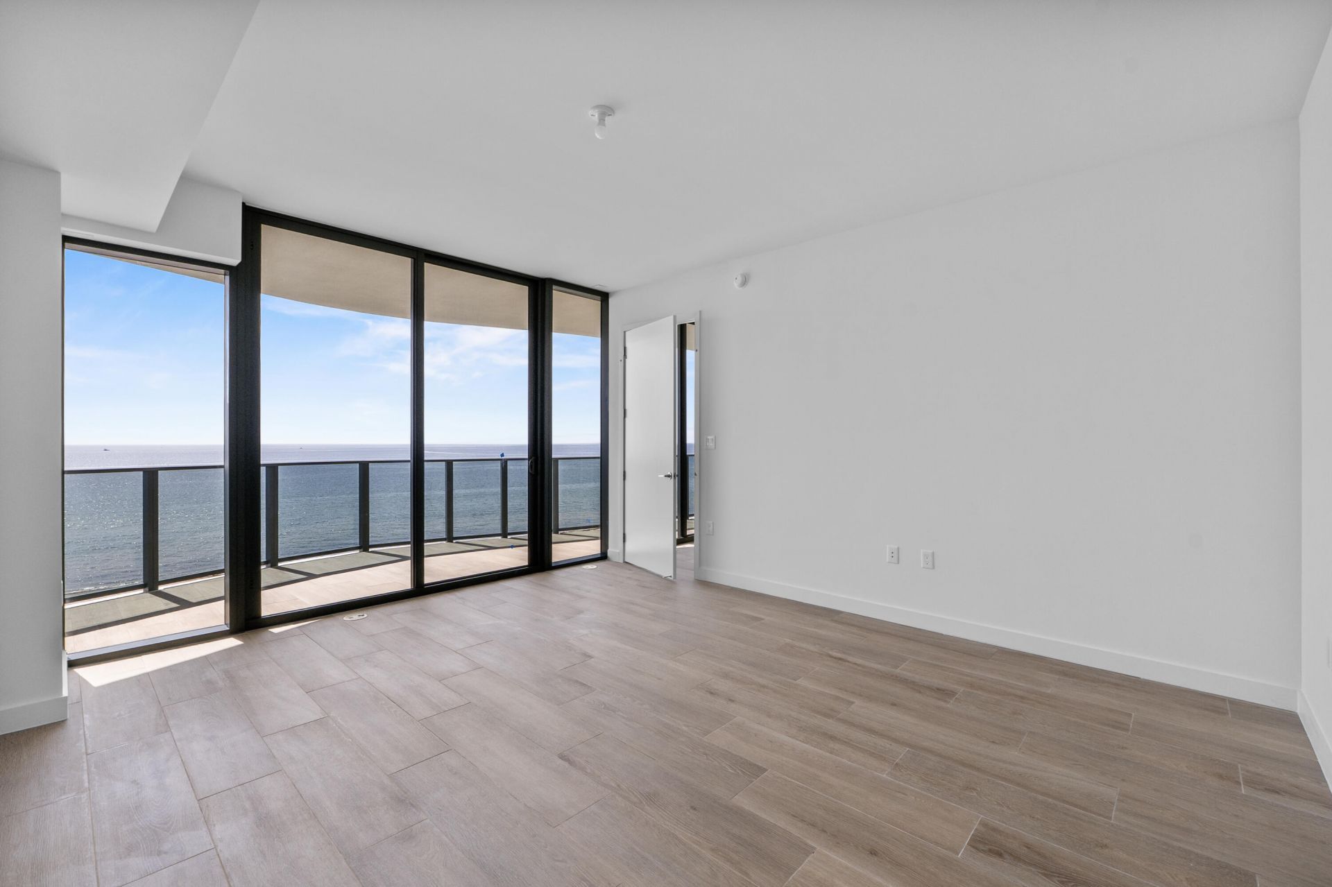 900 N Ocean Boulevard, Unit 802, Pompano Beach, FL 33062 Photo
