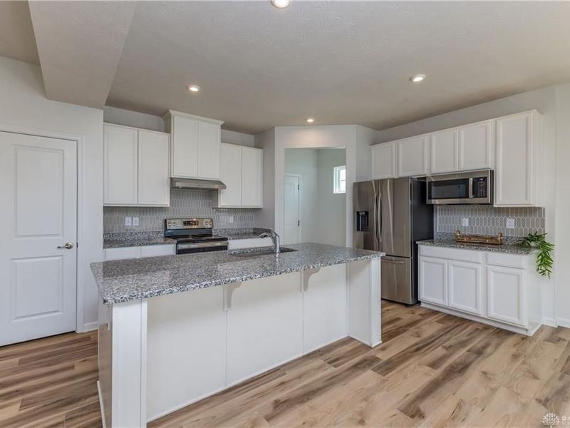 403 Sydney Drive, Tipp City, OH 45371 Photo 10
