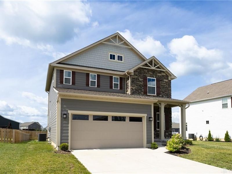 403 Sydney Drive, Tipp City, OH 45371 Photo 3