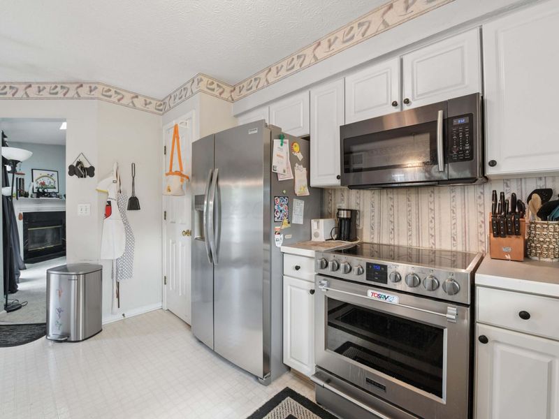 4203 Crispin Court, Grove City, OH 43123 Photo 12