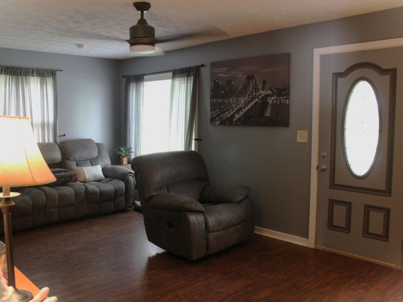 350 Larchmont Drive, Springfield, OH 45503 Photo 9