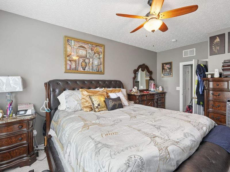 5967 Naughten Pond Drive, Columbus, OH 43213 Photo 15
