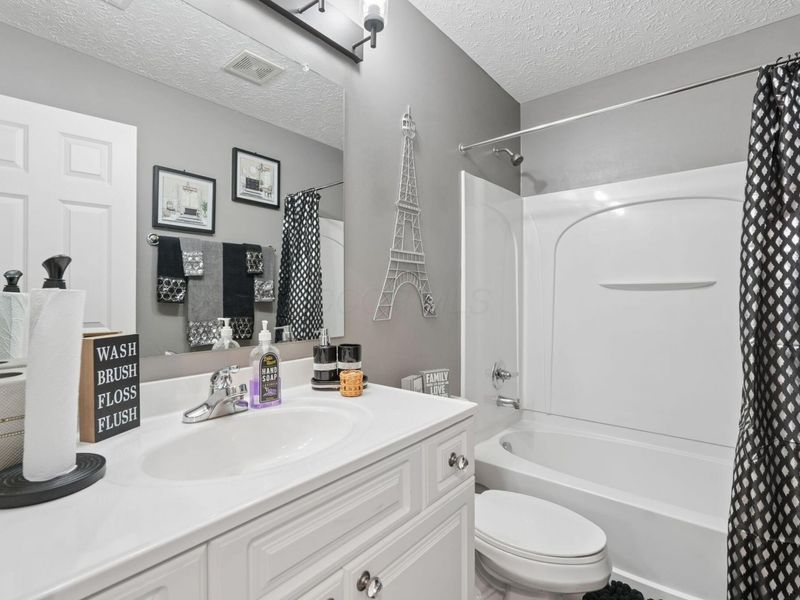 5967 Naughten Pond Drive, Columbus, OH 43213 Photo 19