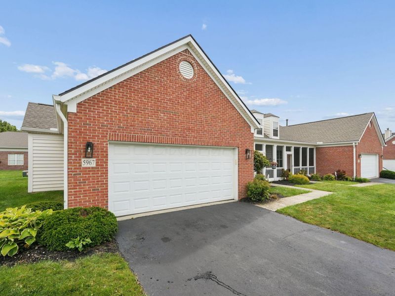 5967 Naughten Pond Drive, Columbus, OH 43213 Photo 3