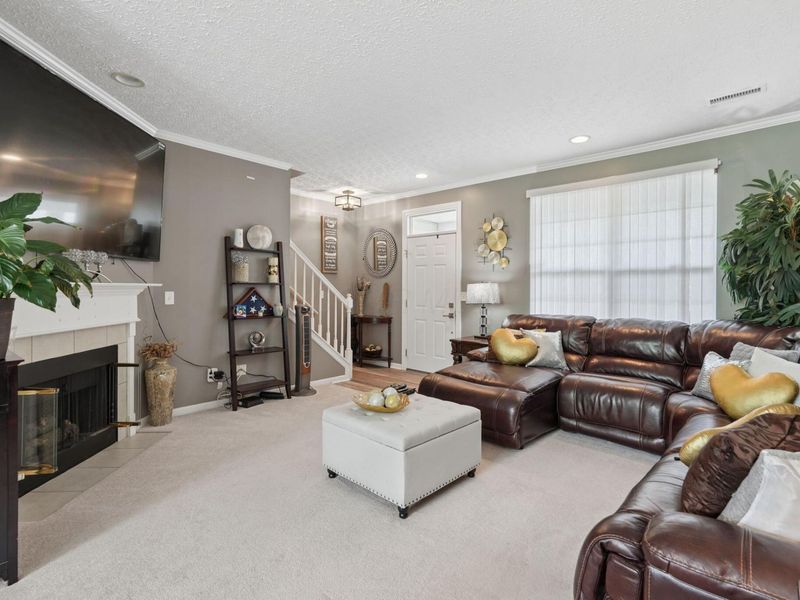 5967 Naughten Pond Drive, Columbus, OH 43213 Photo 8