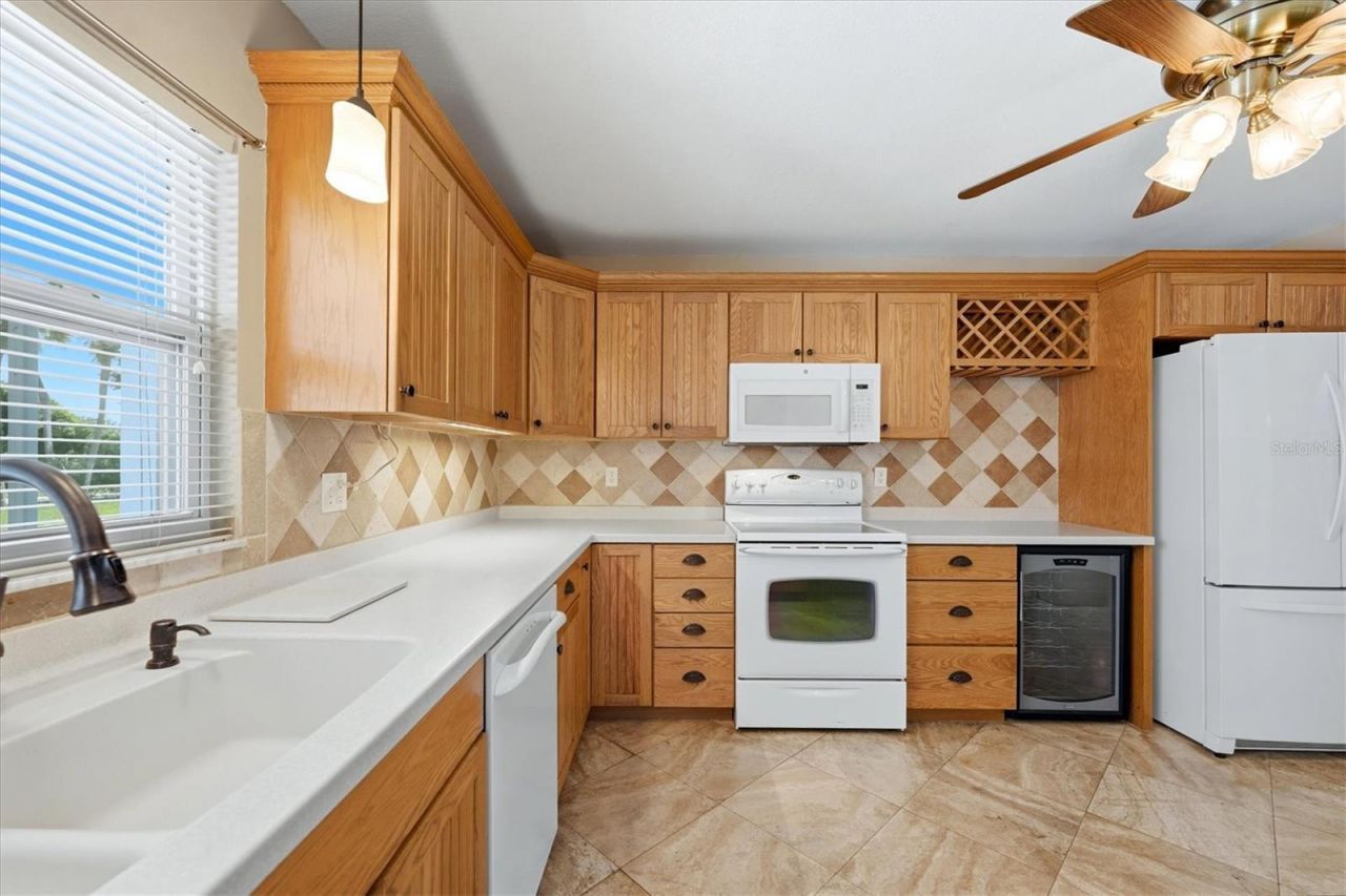 5015 86th Street Court W, Bradenton, FL 34210 Photo