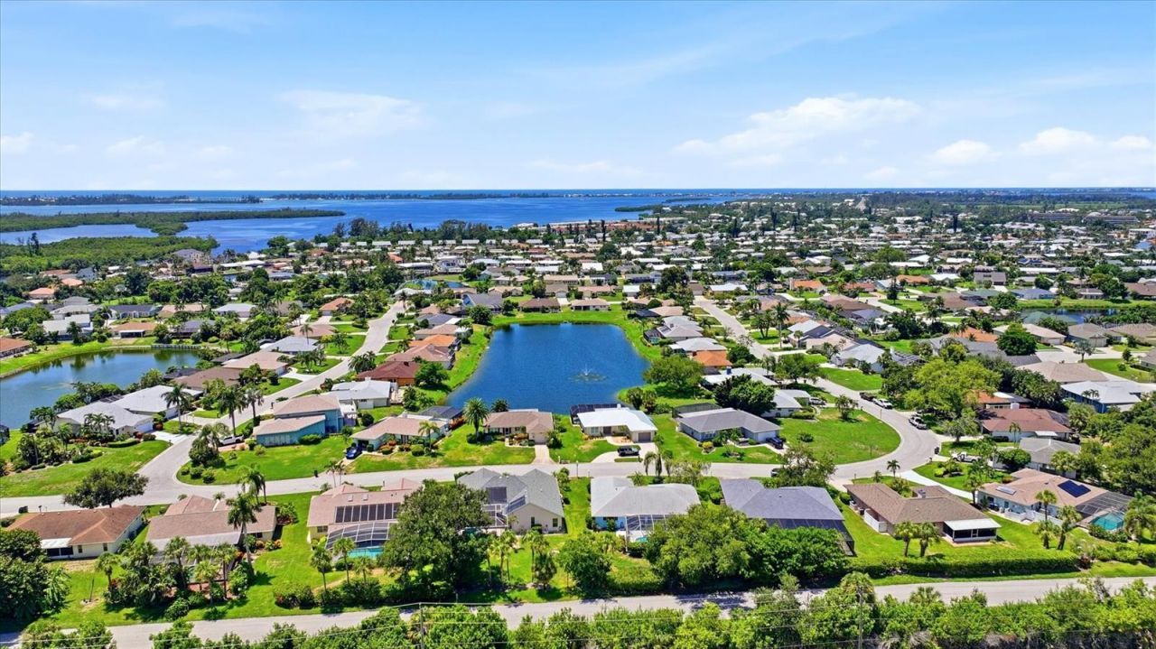 5015 86th Street Court W, Bradenton, FL 34210 Photo