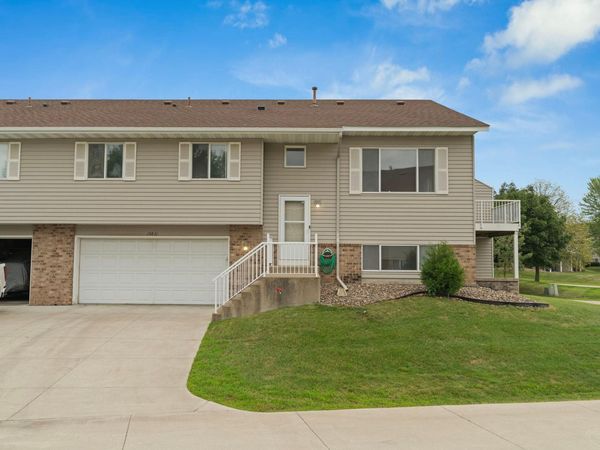 15831 Gooseberry Way, Apple Valley, MN 55124