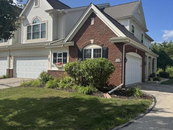 W205N16469 Cranberry Creek LANE, Jackson, WI 53037