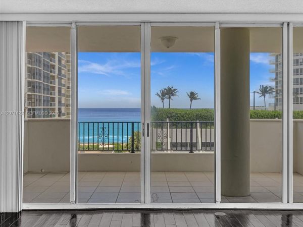6422 Collins Ave , Unit 501, Miami Beach, FL 33141