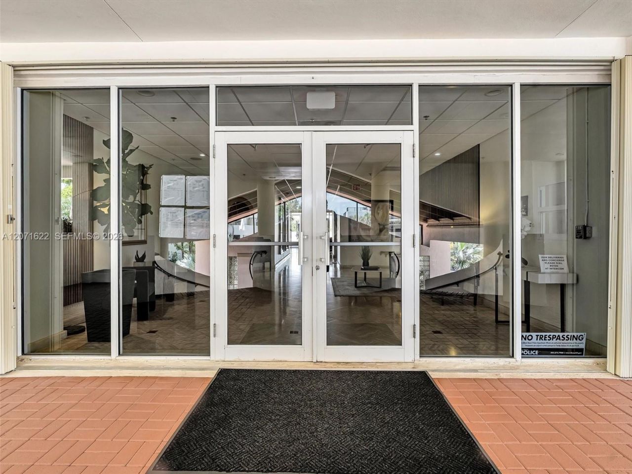6422 Collins Ave , Unit 501, Miami Beach, FL 33141 Photo