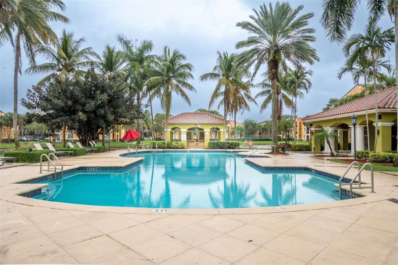 2280 E Preserve Way, Unit 303, Miramar, FL 33025 Photo