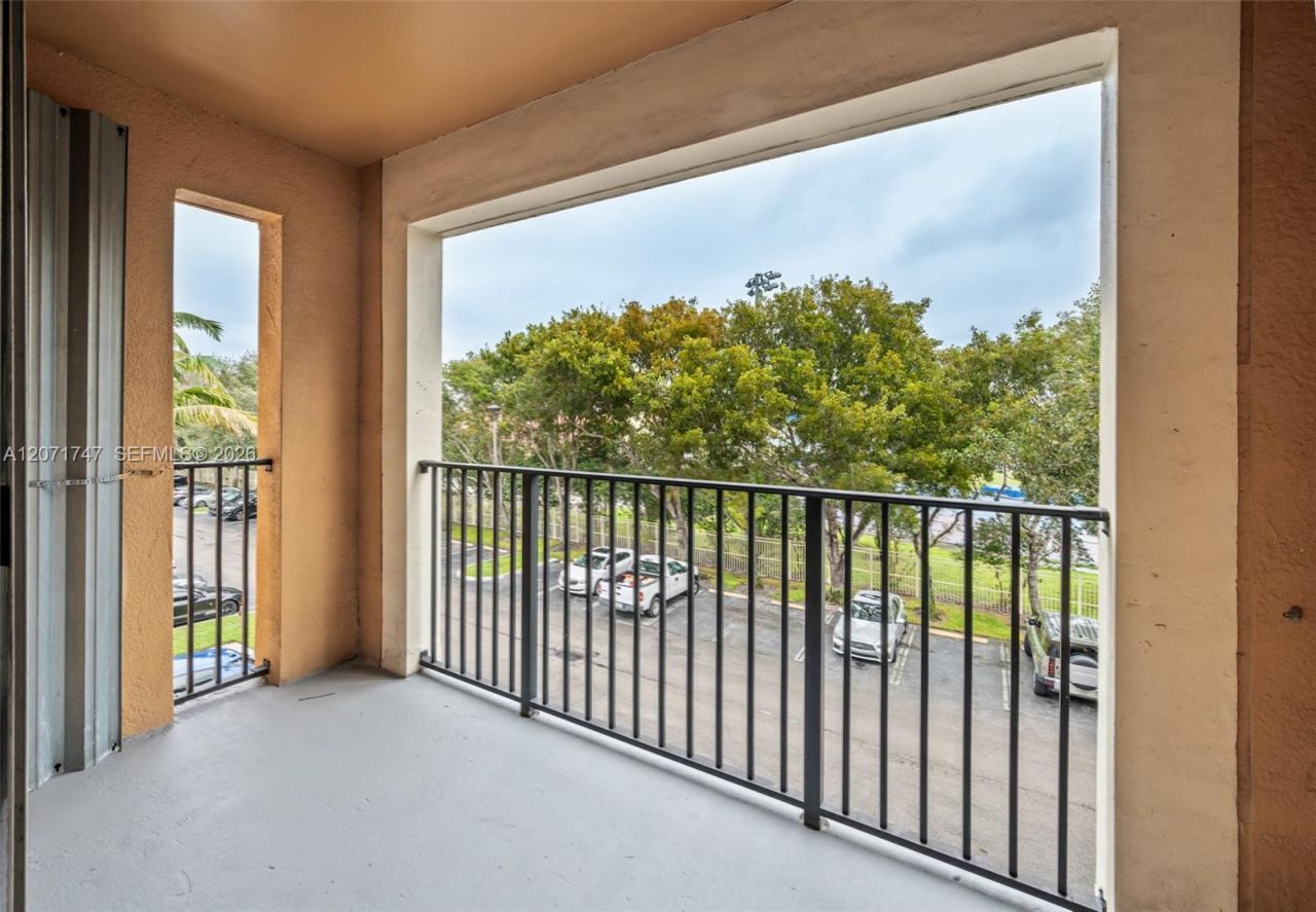 2280 E Preserve Way, Unit 303, Miramar, FL 33025 Photo