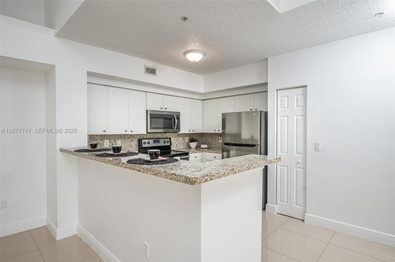 2280 E Preserve Way, Unit 303, Miramar, FL 33025 Photo