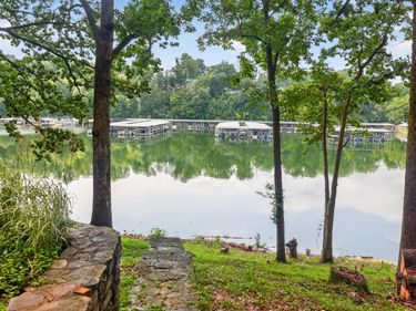 656 Chimney Rock Road, Harrodsburg, KY 40330