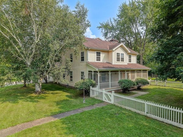 324 S Sawyer ROAD, Summit, WI 53066