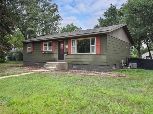 1321 2nd Avenue S, Sauk Rapids, MN 56379