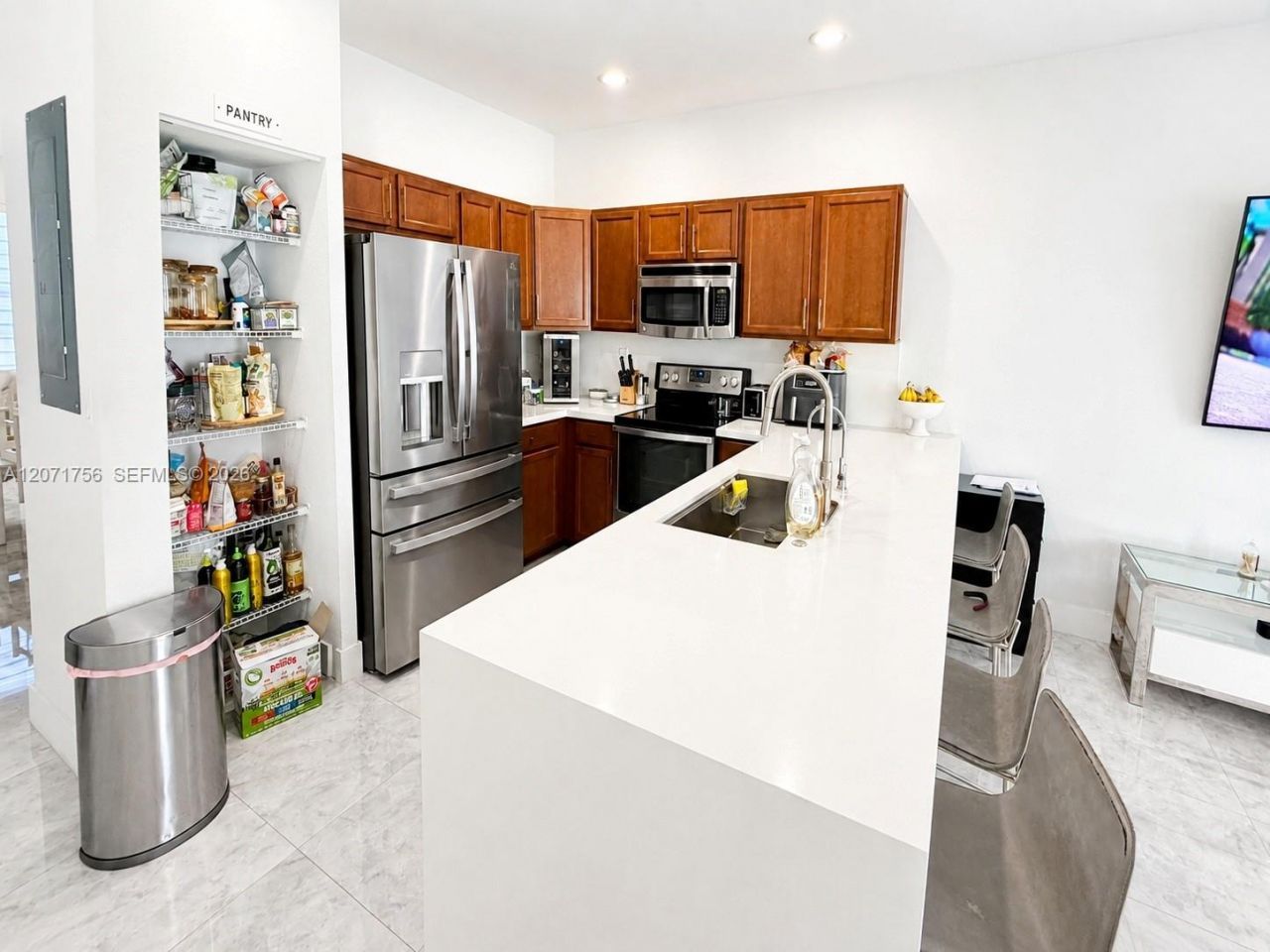 8876 W 35th Way, Hialeah, FL 33018 Photo