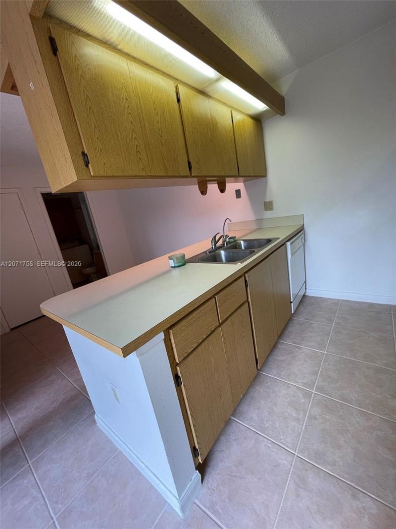 6902 69th Way , Unit -, West Palm Beach, FL 33407 Photo