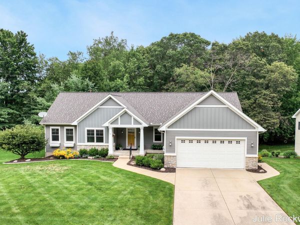 4730 Sundial Drive NE, Grand Rapids, MI 49525