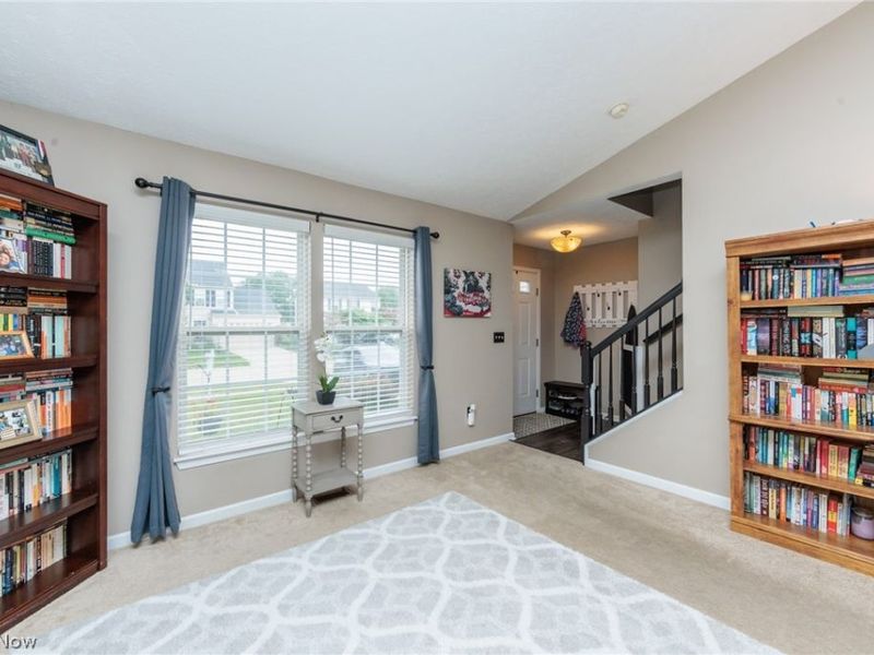 5410 Fountain Circle, North Ridgeville, OH 44039 Photo 3