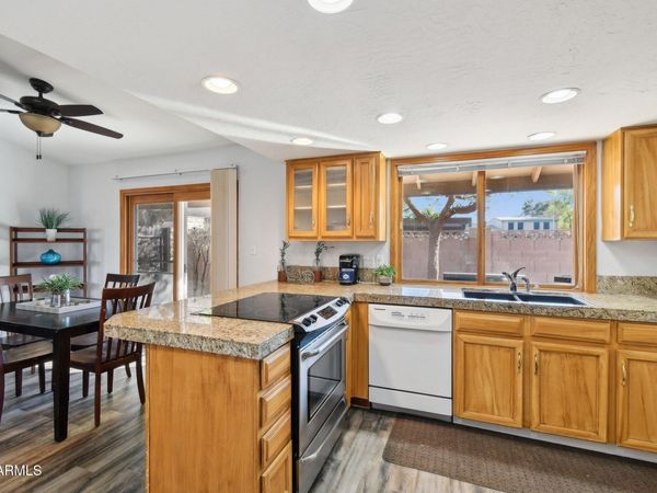 4530 W Continental Drive, Glendale, AZ 85308