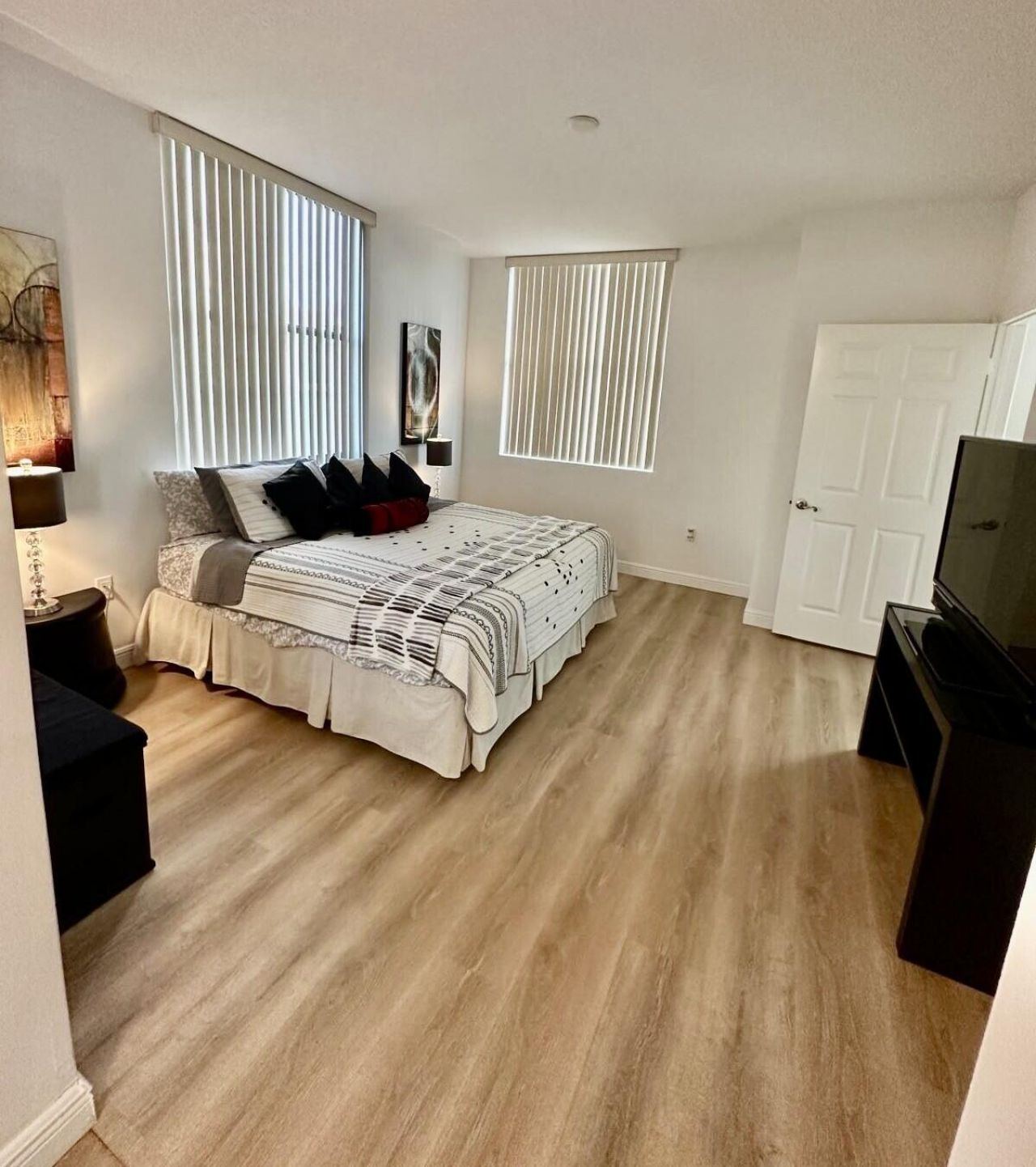 888 S Douglas Road, Unit 1015, Coral Gables, FL 33134 Photo