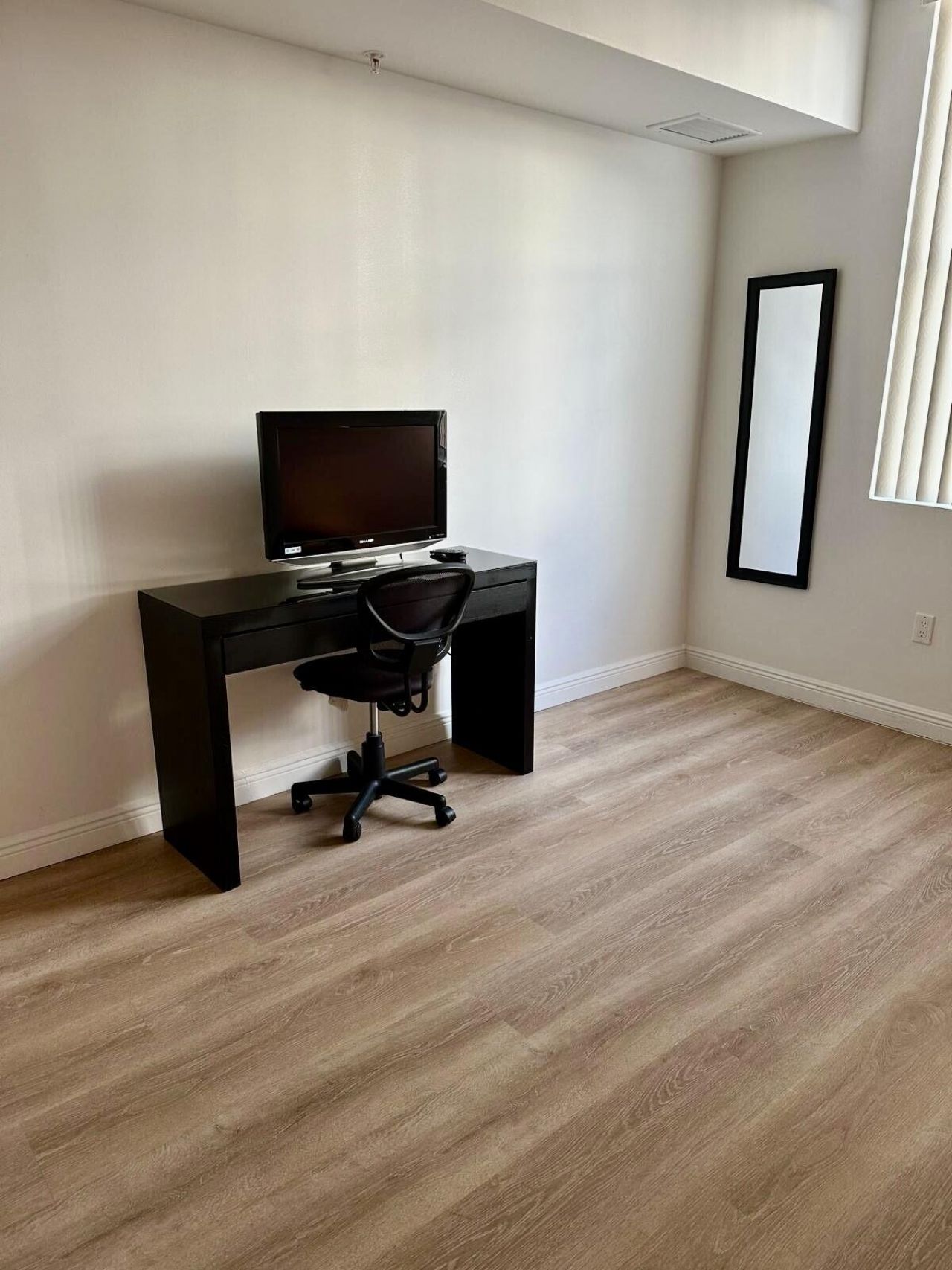 888 S Douglas Road, Unit 1015, Coral Gables, FL 33134 Photo