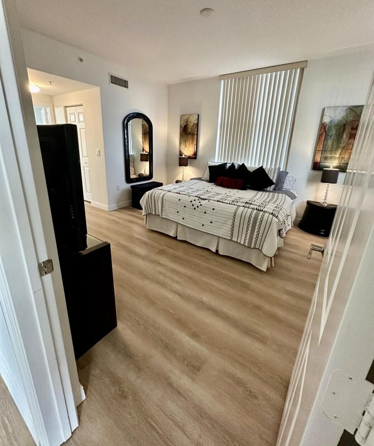 888 S Douglas Road, Unit 1015, Coral Gables, FL 33134 Photo